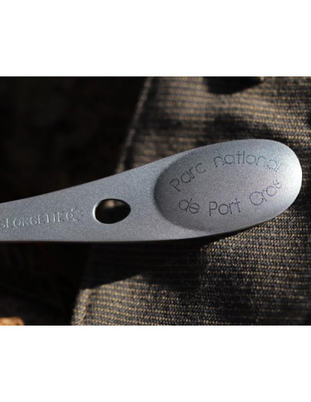 Couvert multifonction avec pochette de transport